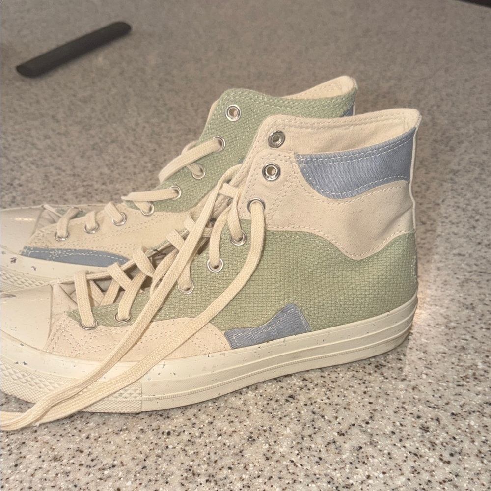 Men’s converse